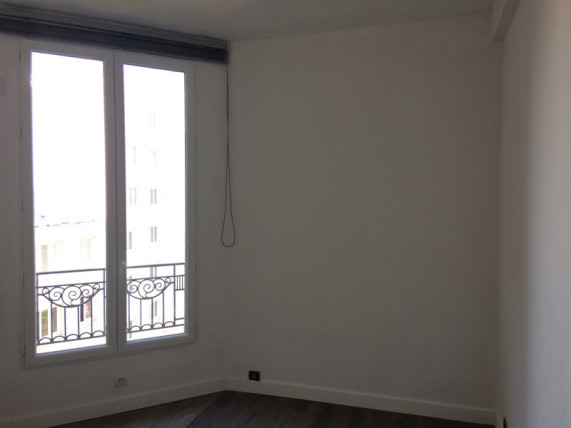 paris/20-eme-arrondissement/meubler-son-studio-pour-mieux-le-louer