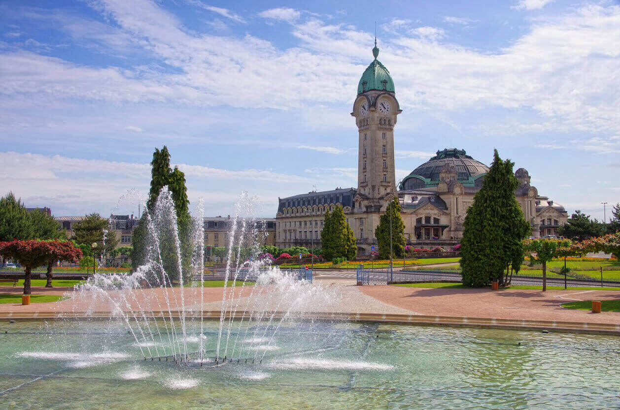 Fontaine emblématique de Limoges, un lieu charmant et historique, parfait pour un investissement locatif Limoges dans un cadre attractif et plein de potentiel immobilier